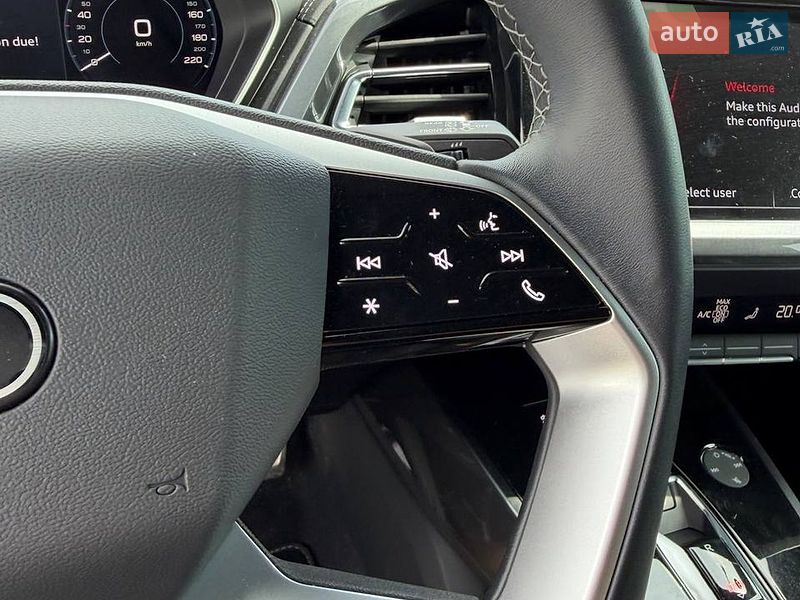 Внедорожник / Кроссовер Audi Q4 e-tron 2024 в Львове
