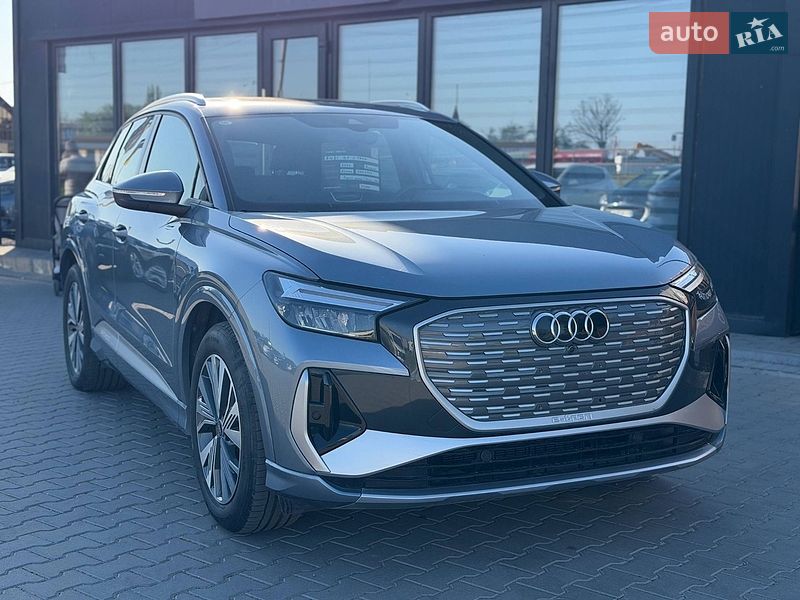 Audi Q4 e-tron 2024