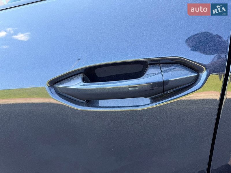 Внедорожник / Кроссовер Audi Q4 e-tron 2024 в Киеве