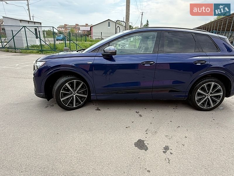Внедорожник / Кроссовер Audi Q4 e-tron 2022 в Калиновке