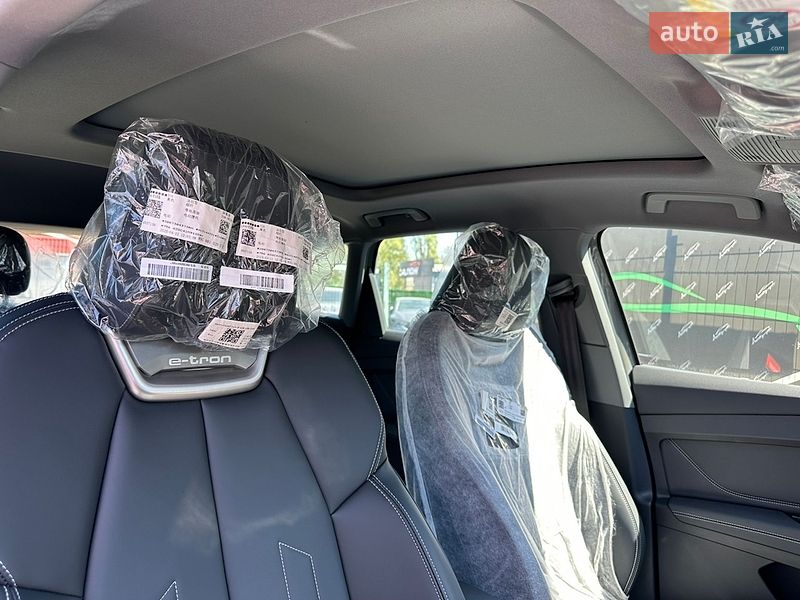 Внедорожник / Кроссовер Audi Q4 e-tron 2025 в Киеве фото 28 Внедорожник / Кроссовер Audi Q4 e-tron 2025 в Киеве