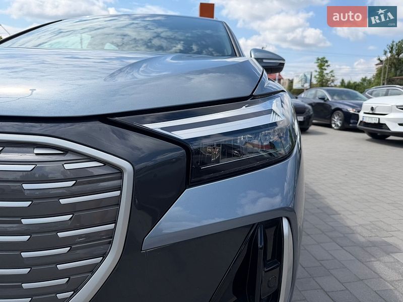 Внедорожник / Кроссовер Audi Q4 e-tron 2024 в Львове