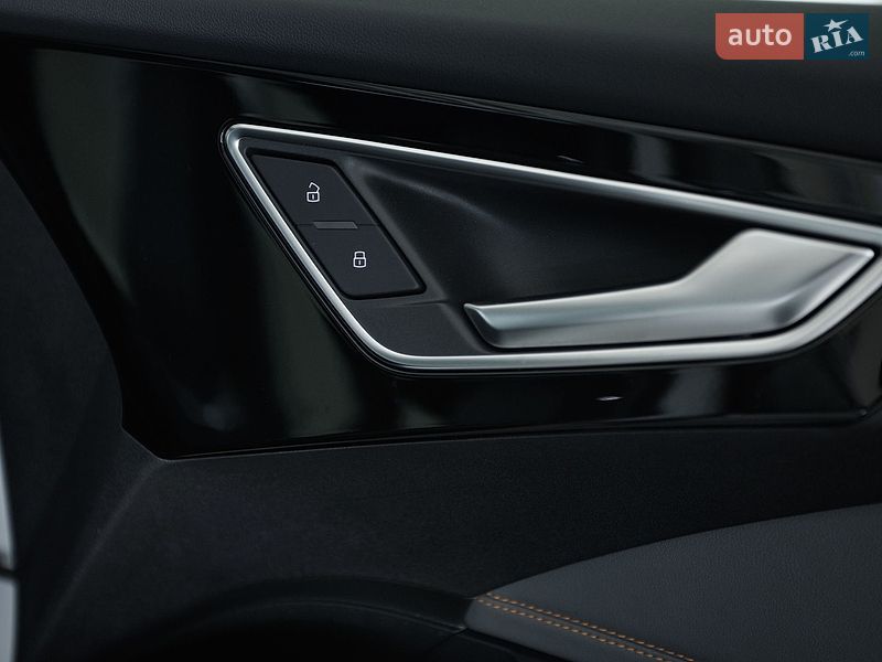 Внедорожник / Кроссовер Audi Q4 e-tron 2023 в Черновцах