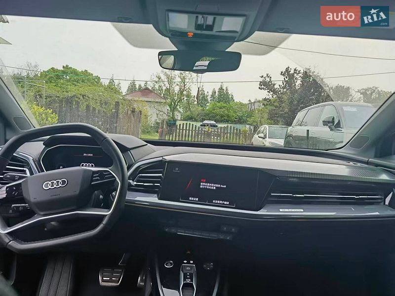 Внедорожник / Кроссовер Audi Q4 e-tron 2024 в Киеве