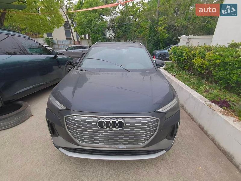 Внедорожник / Кроссовер Audi Q4 e-tron 2024 в Киеве