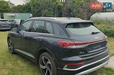 Внедорожник / Кроссовер Audi Q4 e-tron 2024 в Киеве