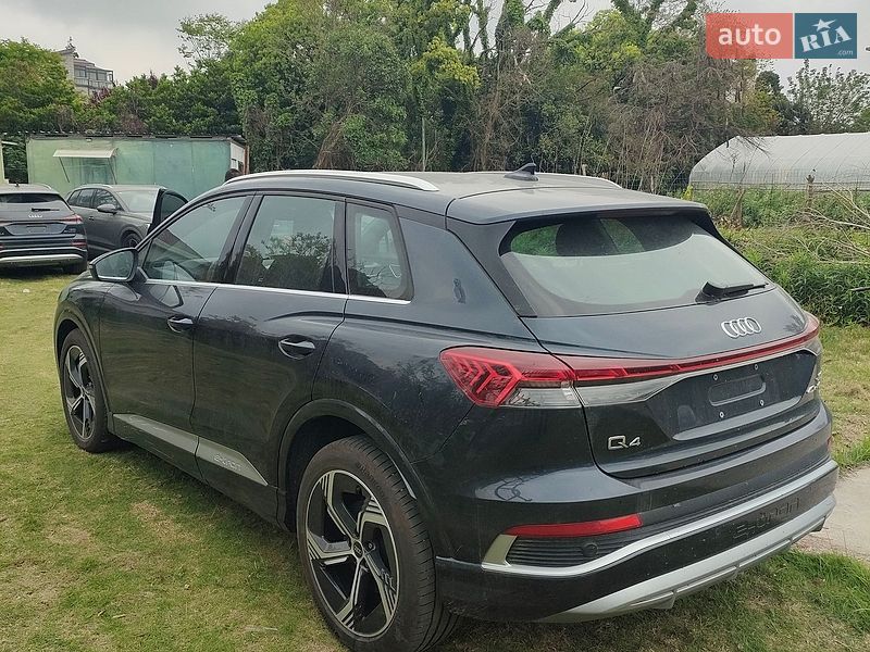 Внедорожник / Кроссовер Audi Q4 e-tron 2024 в Киеве