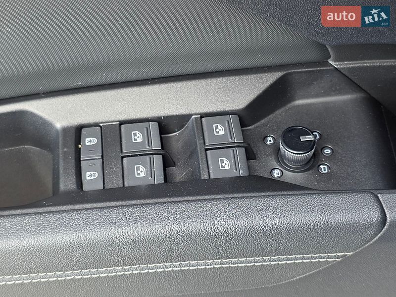 Внедорожник / Кроссовер Audi Q4 e-tron 2023 в Ивано-Франковске