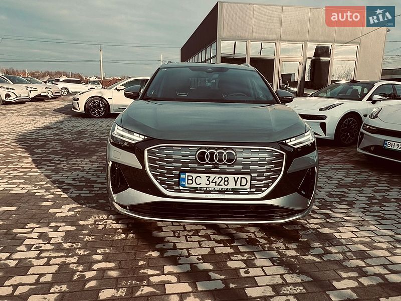 Внедорожник / Кроссовер Audi Q4 e-tron 2023 в Львове