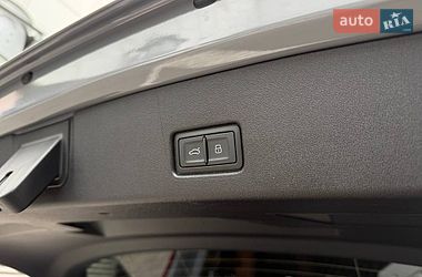 Внедорожник / Кроссовер Audi Q4 e-tron 2023 в Киеве