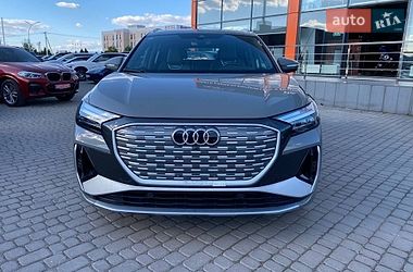 Внедорожник / Кроссовер Audi Q4 e-tron 2024 в Львове