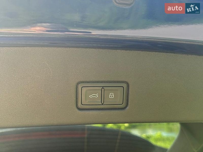 Внедорожник / Кроссовер Audi Q4 e-tron 2023 в Виннице