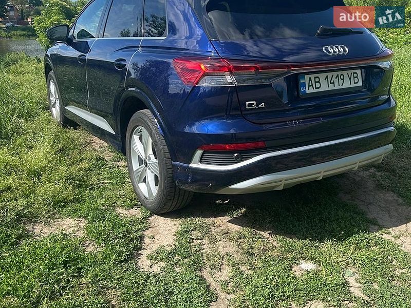 Внедорожник / Кроссовер Audi Q4 e-tron 2023 в Виннице