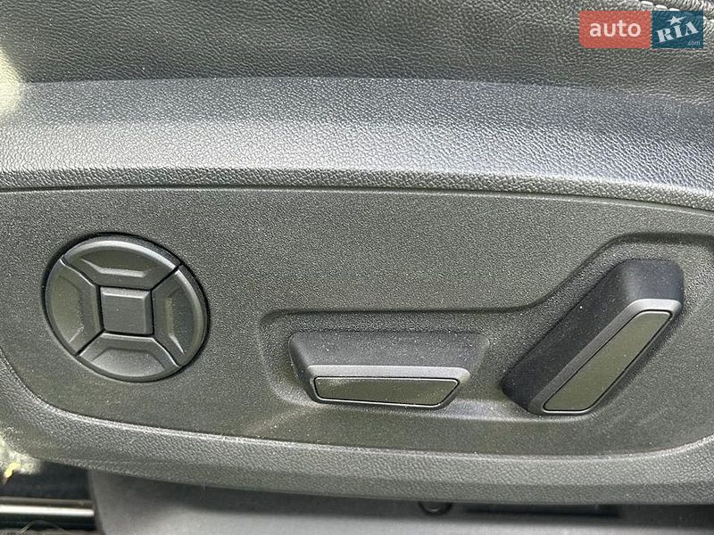 Внедорожник / Кроссовер Audi Q4 e-tron 2023 в Виннице