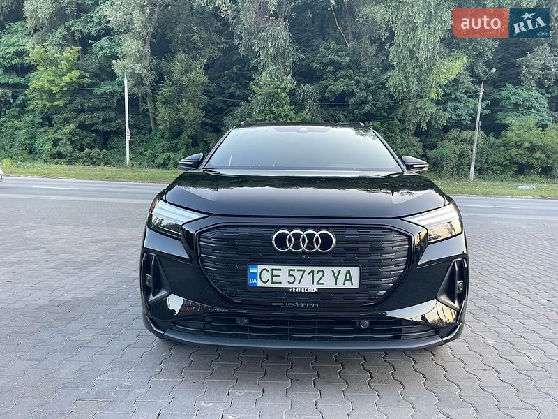 Audi Q4 e-tron, фото з оголошення