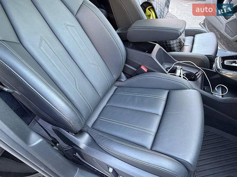 Внедорожник / Кроссовер Audi Q4 e-tron 2023 в Киеве