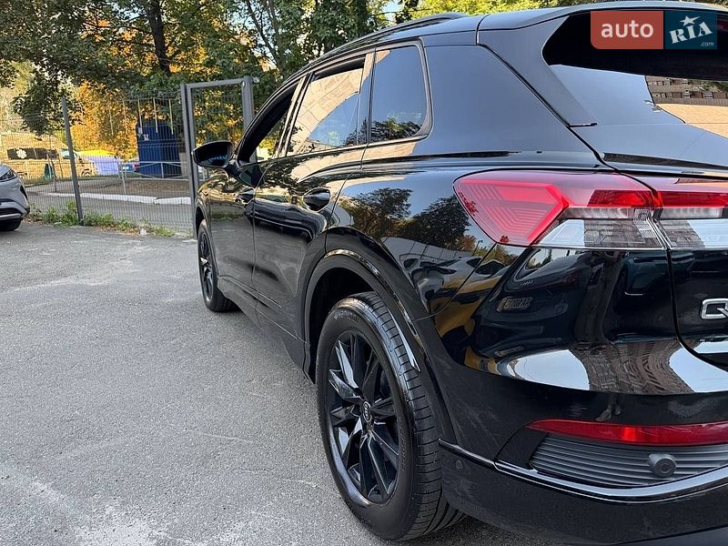 Внедорожник / Кроссовер Audi Q4 e-tron 2023 в Киеве