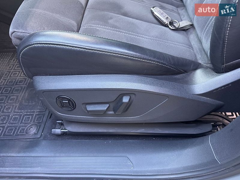 Позашляховик / Кросовер Audi Q4 e-tron 2023 в Очакові фото 38 Позашляховик / Кросовер Audi Q4 e-tron 2023 в Очакові