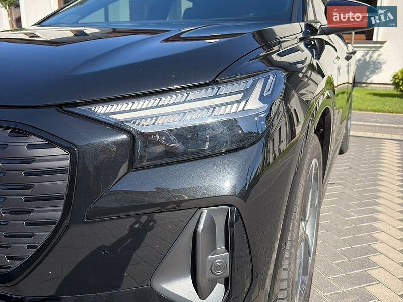 Внедорожник / Кроссовер Audi Q4 e-tron 2023 в Львове