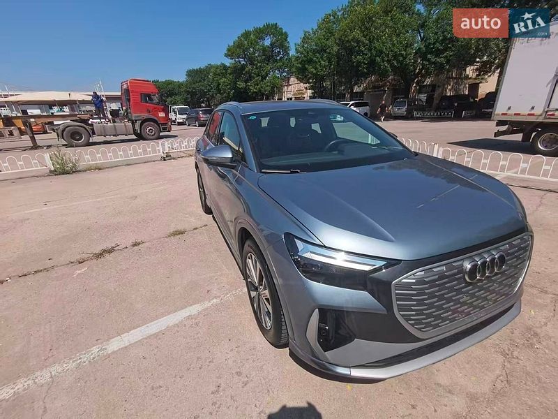 Позашляховик / Кросовер Audi Q4 e-tron 2024 в Києві фото 4 Позашляховик / Кросовер Audi Q4 e-tron 2024 в Києві
