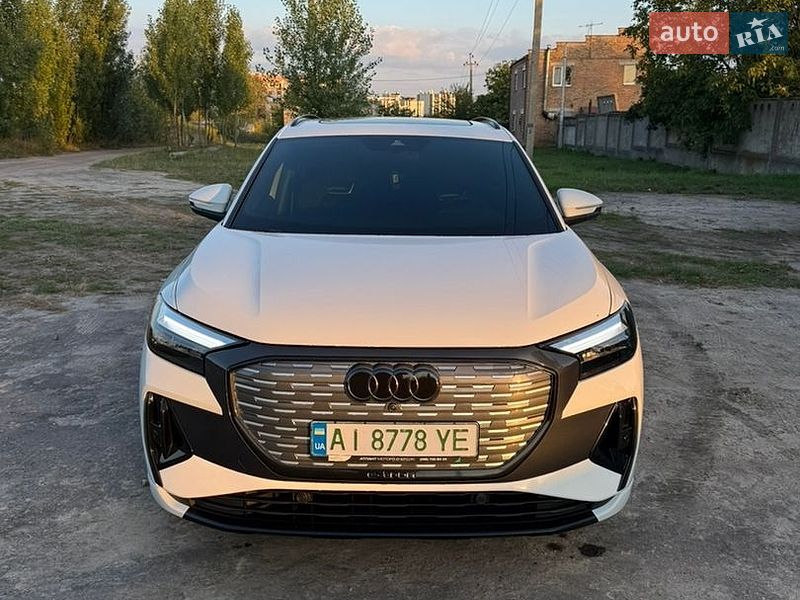 Позашляховик / Кросовер Audi Q4 e-tron 2024 в Василькові