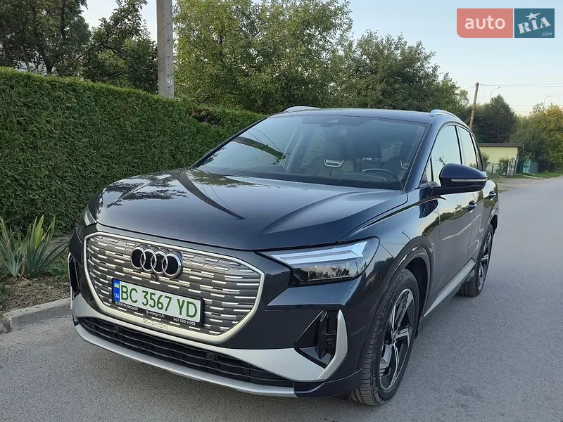 Audi Q4 e-tron 2024