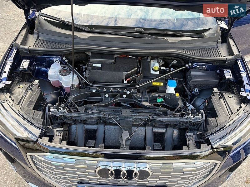 Внедорожник / Кроссовер Audi Q4 e-tron 2023 в Лубнах