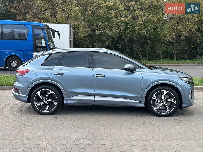 Внедорожник / Кроссовер Audi Q4 e-tron 2023 в Луцке