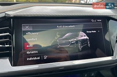 Внедорожник / Кроссовер Audi Q4 e-tron 2023 в Луцке