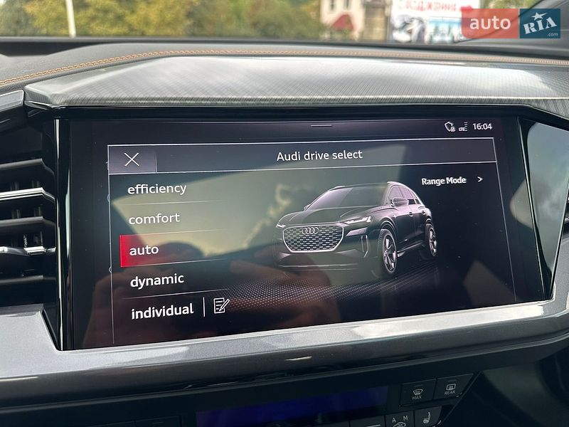 Внедорожник / Кроссовер Audi Q4 e-tron 2023 в Луцке
