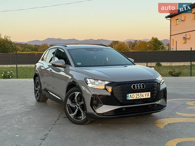 Audi Q4 e-tron 2023