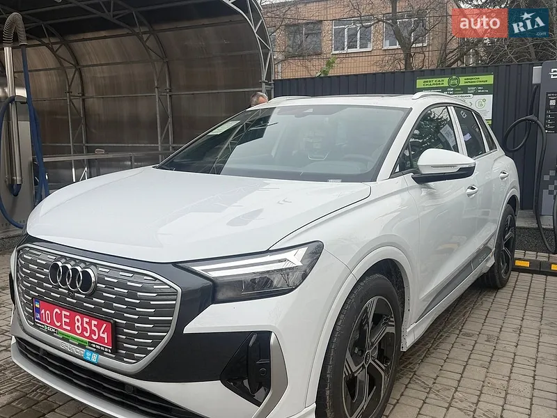 Audi Q4 e-tron 2025