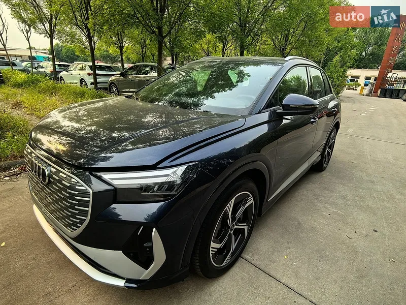 Audi Q4 e-tron 2024