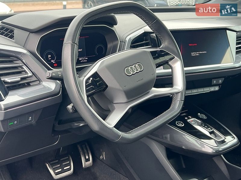 Внедорожник / Кроссовер Audi Q4 e-tron 2023 в Львове
