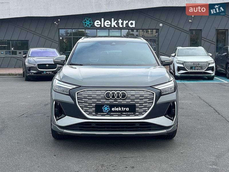 Внедорожник / Кроссовер Audi Q4 e-tron 2023 в Львове