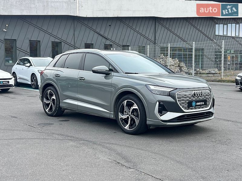 Внедорожник / Кроссовер Audi Q4 e-tron 2023 в Львове