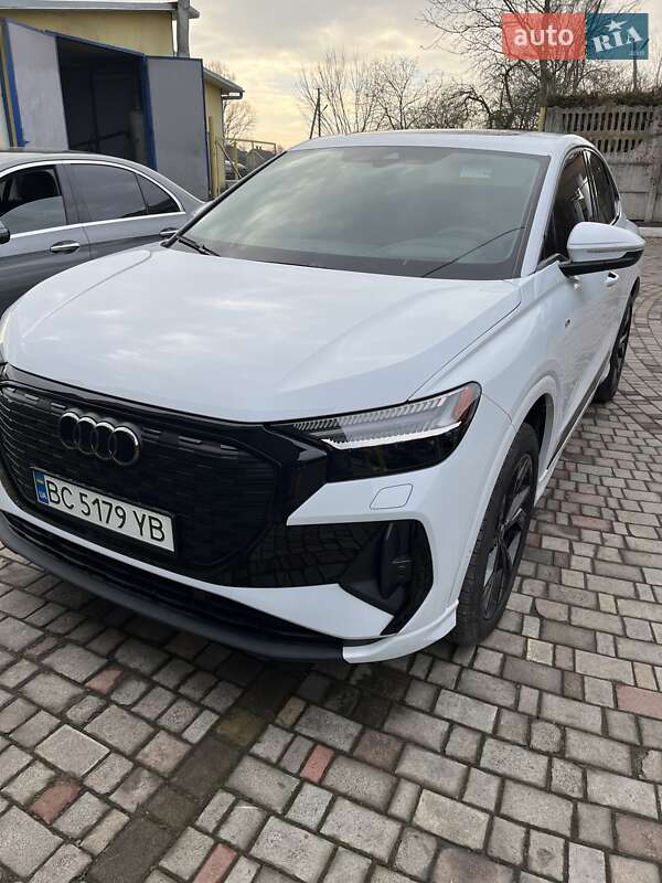 Позашляховик / Кросовер Audi Q4 Sportback e-tron 2023 в Львові