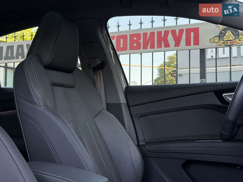 Внедорожник / Кроссовер Audi Q4 Sportback e-tron 2023 в Николаеве