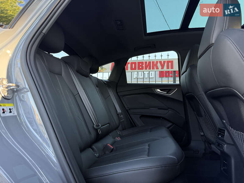 Внедорожник / Кроссовер Audi Q4 Sportback e-tron 2023 в Николаеве