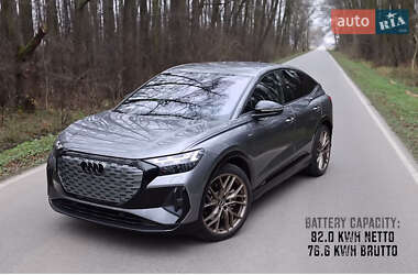 Позашляховик / Кросовер Audi Q4 Sportback e-tron 2022 в 