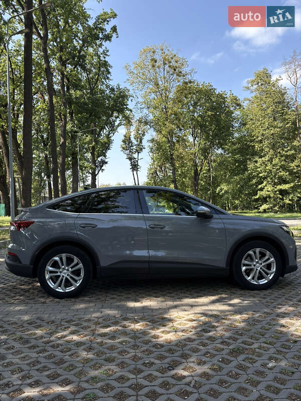 Внедорожник / Кроссовер Audi Q4 Sportback e-tron 2022 в Харькове
