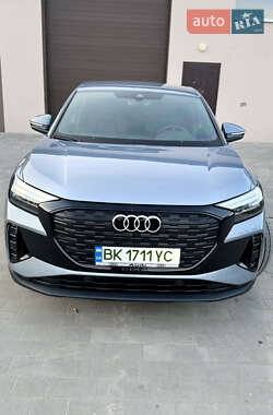 Внедорожник / Кроссовер Audi Q4 Sportback e-tron 2022 в 