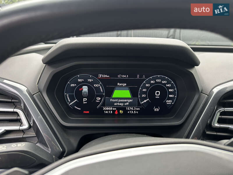 Внедорожник / Кроссовер Audi Q4 Sportback e-tron 2023 в Каменке-Бугской