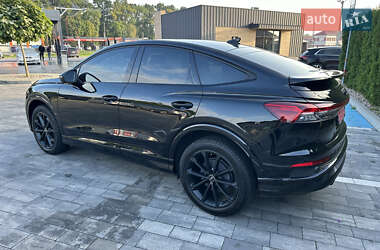 Внедорожник / Кроссовер Audi Q4 Sportback e-tron 2022 в 