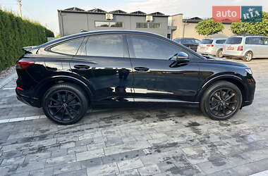 Внедорожник / Кроссовер Audi Q4 Sportback e-tron 2022 в 