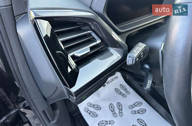 Внедорожник / Кроссовер Audi Q4 Sportback e-tron 2022 в 