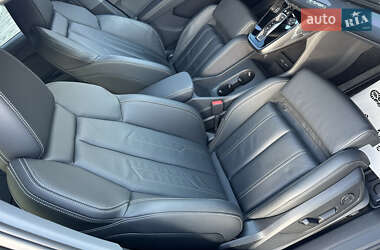 Внедорожник / Кроссовер Audi Q4 Sportback e-tron 2022 в 