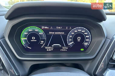 Внедорожник / Кроссовер Audi Q4 Sportback e-tron 2022 в 