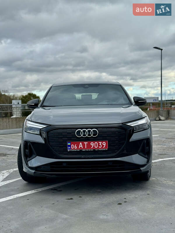 Позашляховик / Кросовер Audi Q4 Sportback e-tron 2022 в Києві