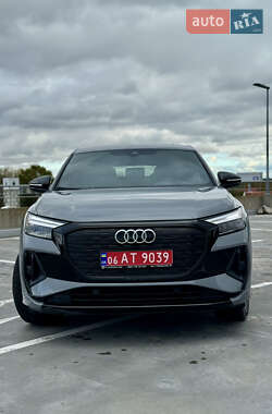 Внедорожник / Кроссовер Audi Q4 Sportback e-tron 2022 в 